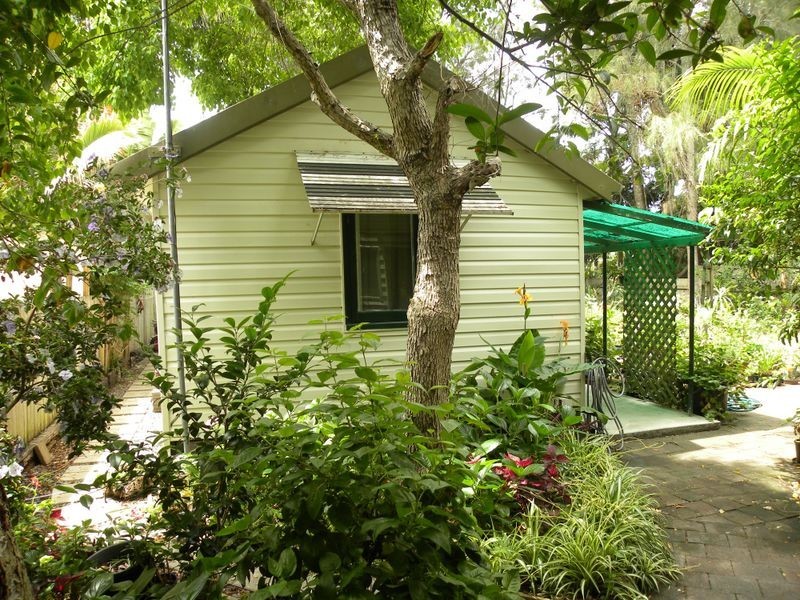10 Henry Street, Chittaway Point NSW 2261