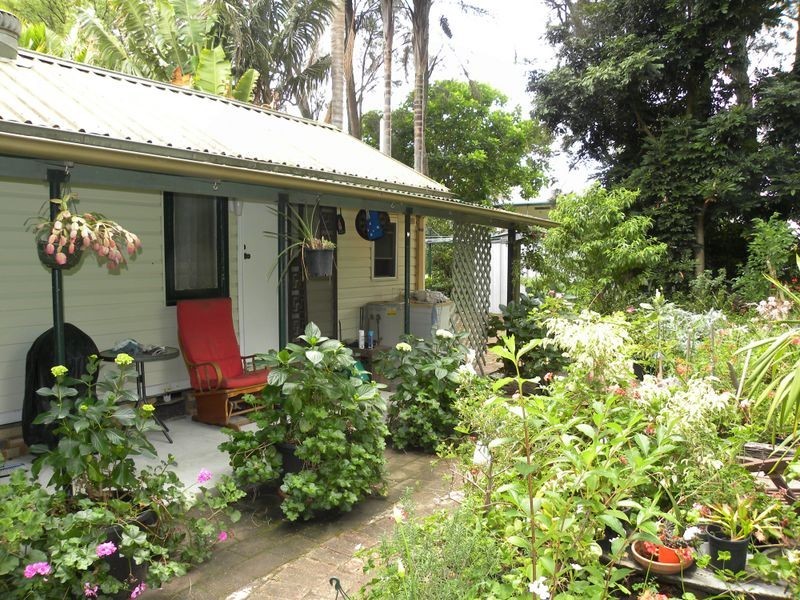 10 Henry Street, Chittaway Point NSW 2261