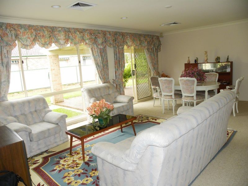 12 Friendship Place, Watanobbi NSW 2259