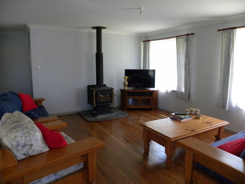 52 Golding Grove, Wyong NSW 2259