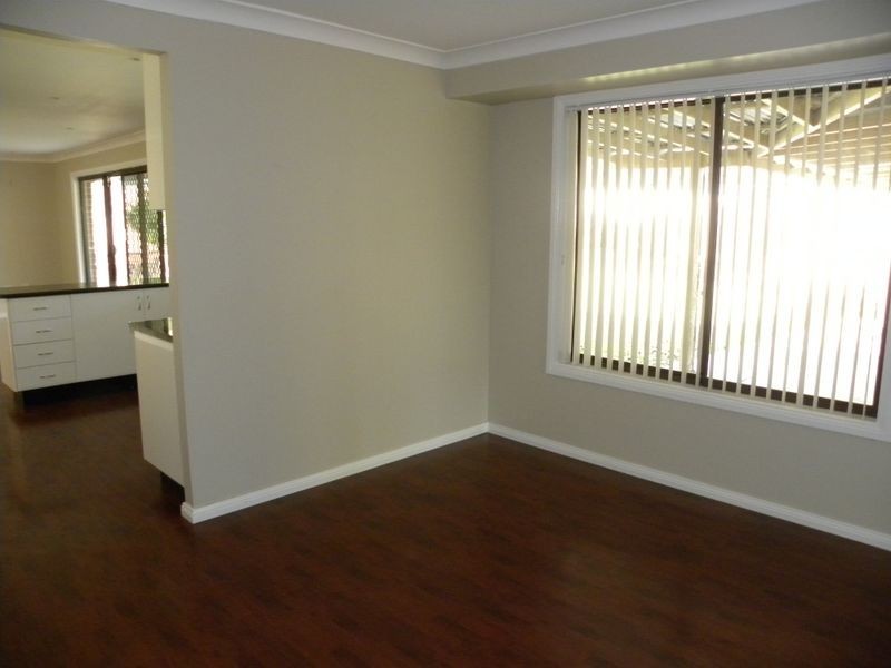 16 Stonehaven Avenue, Watanobbi NSW 2259