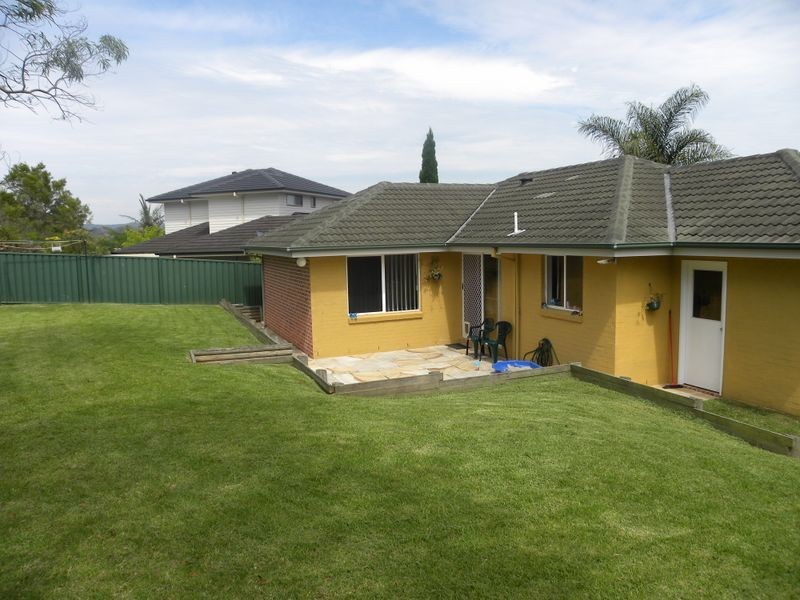 14 Meadow Road, Watanobbi NSW 2259