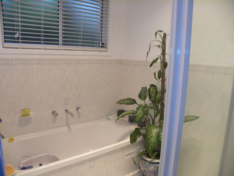 12 Mark Place, Mardi NSW 2259