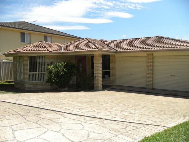 135 Brittania Drive, Watanobbi NSW 2259