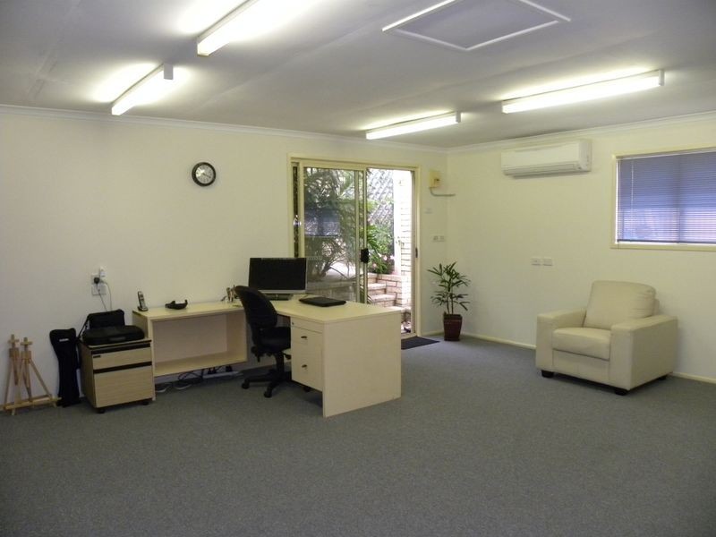 135 Brittania Drive, Watanobbi NSW 2259