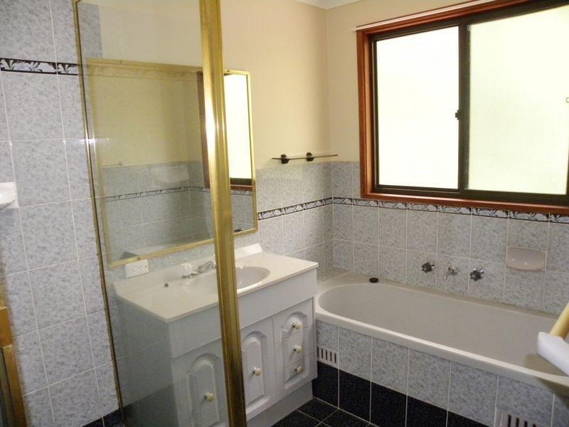 31 Wakehurst Drive, Wyong NSW 2259