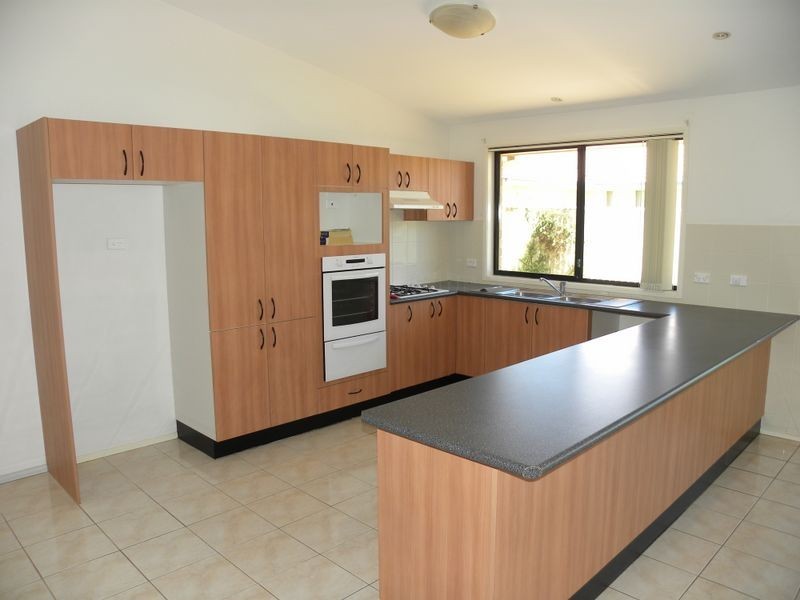 14 Foxtail Crescent, Woongarrah NSW 2259