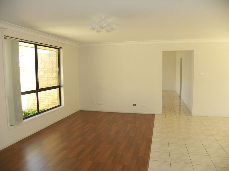 14 Foxtail Crescent, Woongarrah NSW 2259