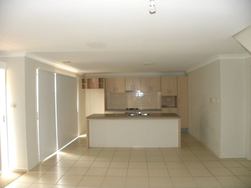 10 Drovers Way, Wadalba NSW 2259