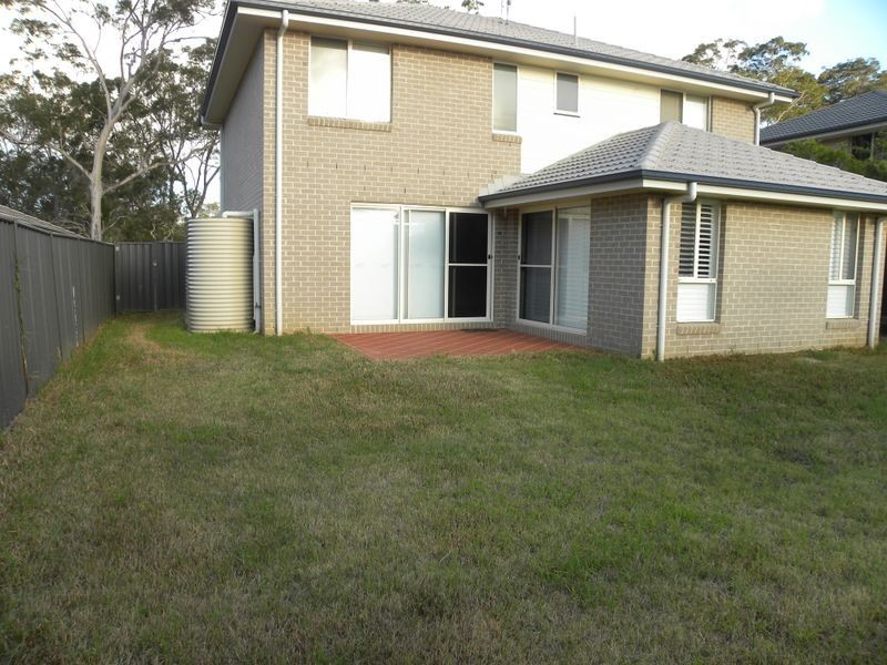 10 Drovers Way, Wadalba NSW 2259