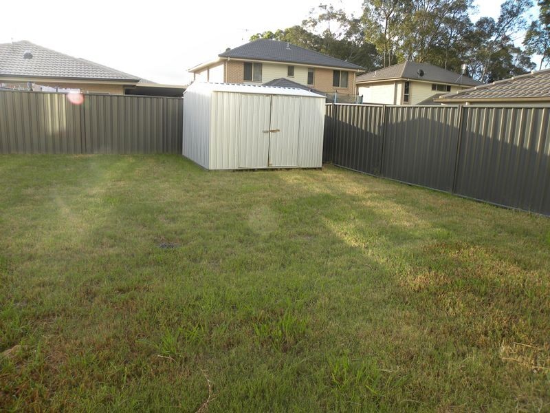 10 Drovers Way, Wadalba NSW 2259