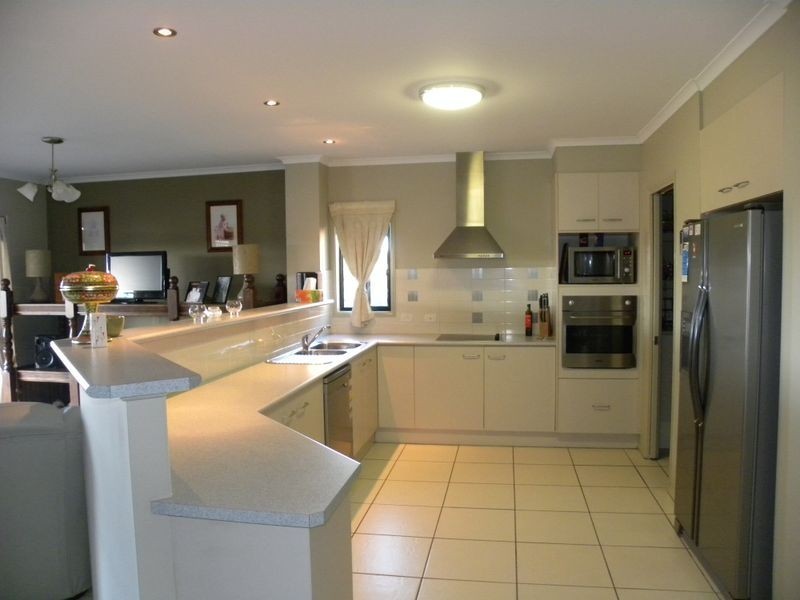265 Johns Road, Wadalba NSW 2259