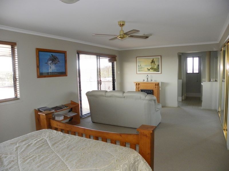 265 Johns Road, Wadalba NSW 2259