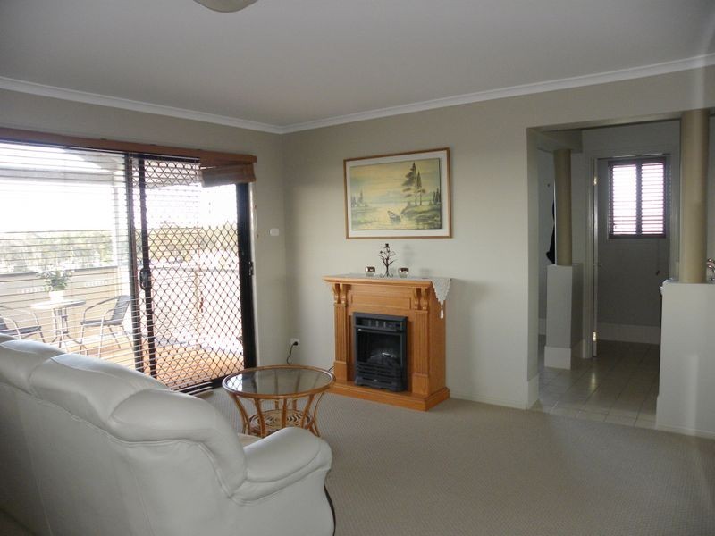 265 Johns Road, Wadalba NSW 2259