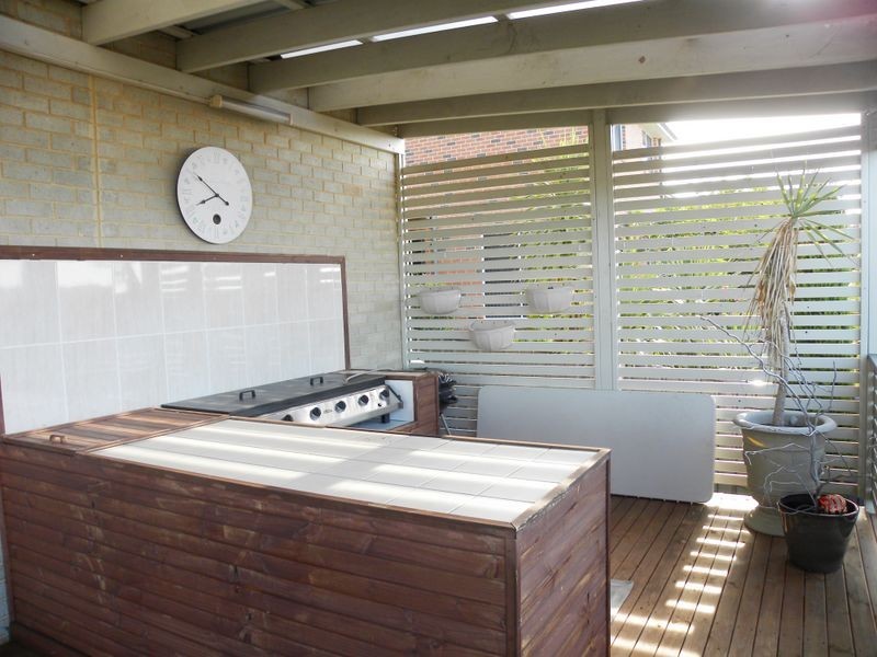 265 Johns Road, Wadalba NSW 2259