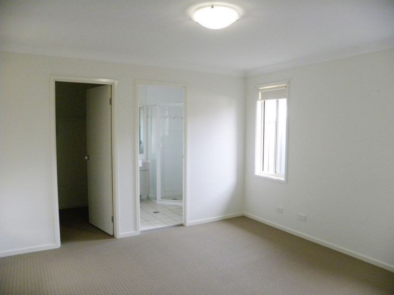 71 Clydesdale Street, Wadalba NSW 2259