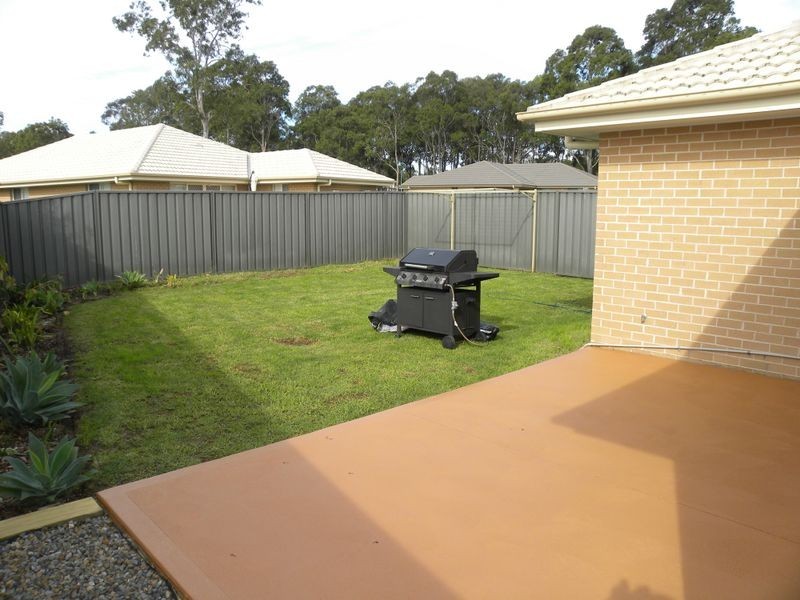 71 Clydesdale Street, Wadalba NSW 2259