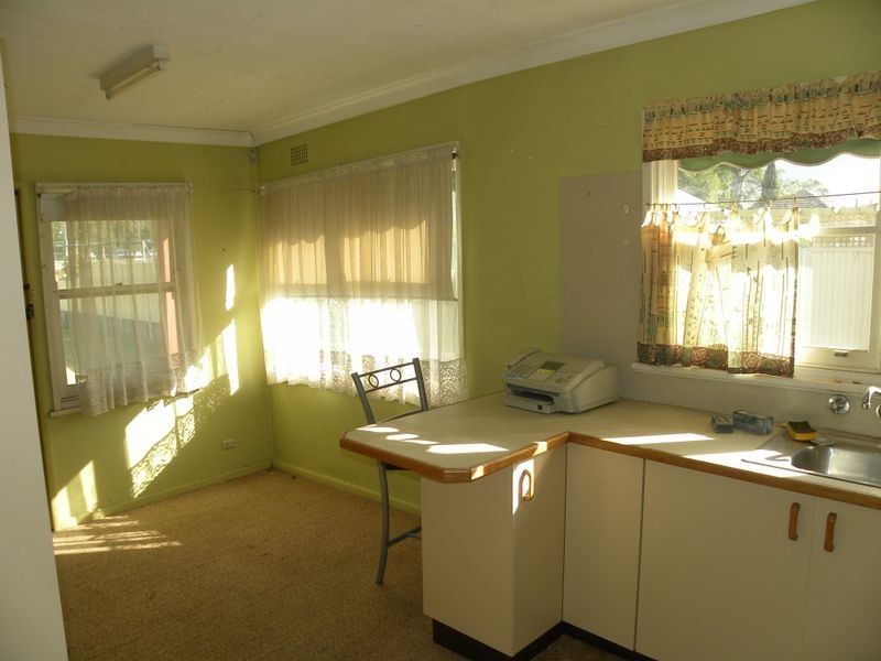 24 Panonia Road, Wyong NSW 2259