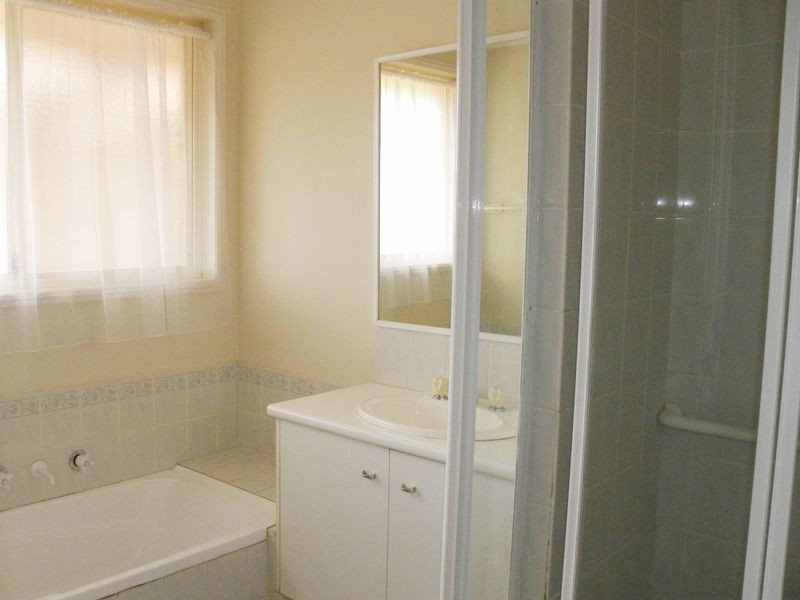 4 Tonkiss Street, Tuggerah NSW 2259