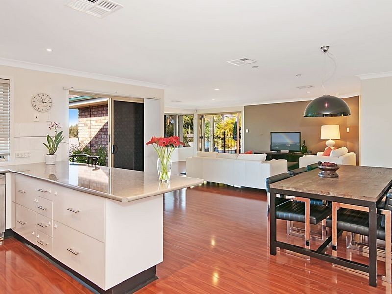 10 Riveroak Drive, Mardi NSW 2259