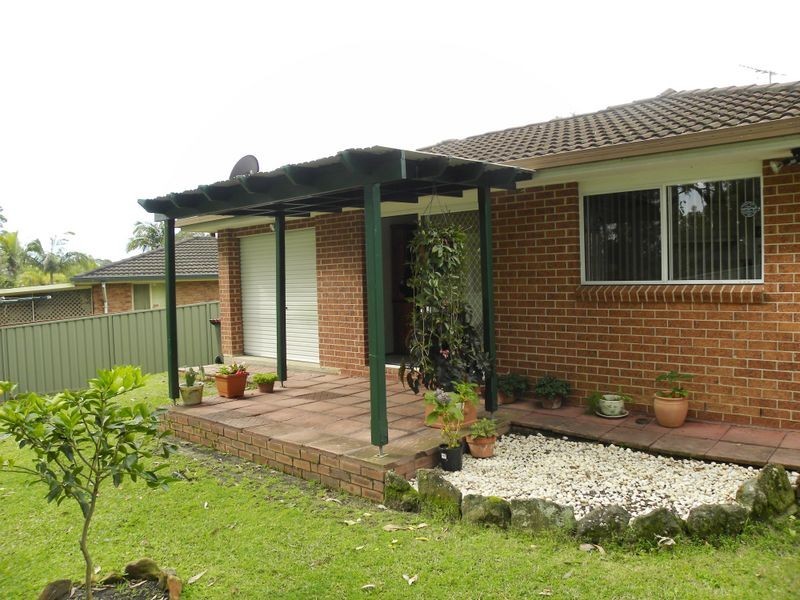 16 Farnol Place, Watanobbi NSW 2259