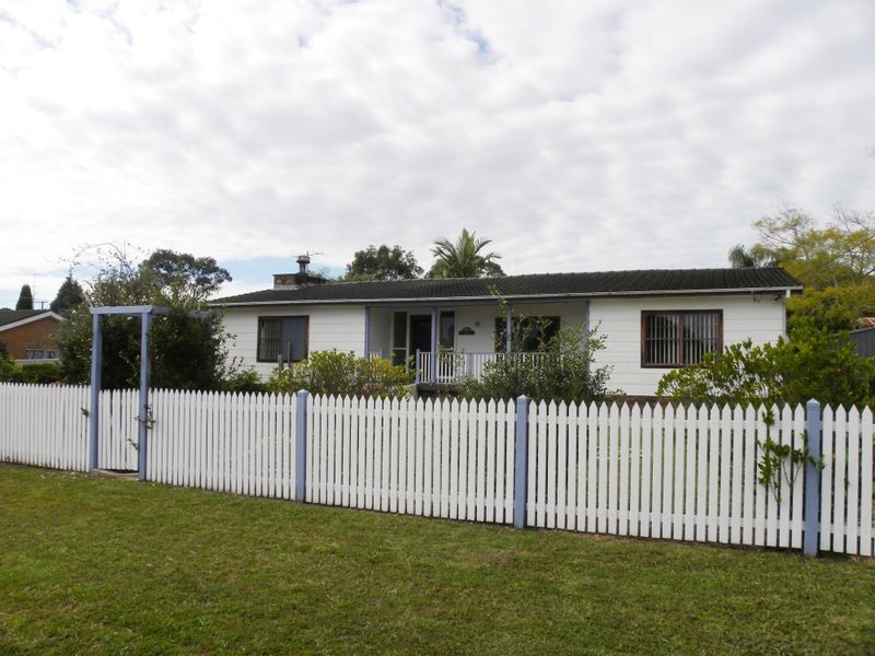 9 Pearce Road, Kanwal NSW 2259