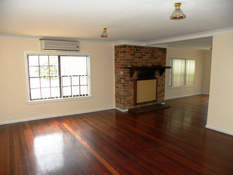 9 Pearce Road, Kanwal NSW 2259