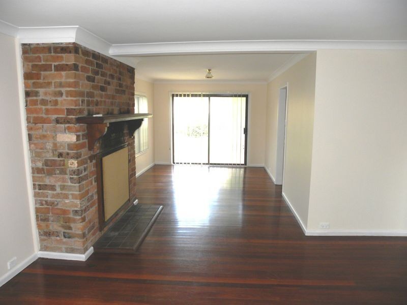 9 Pearce Road, Kanwal NSW 2259