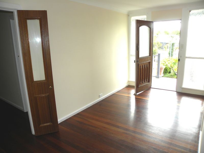 9 Pearce Road, Kanwal NSW 2259