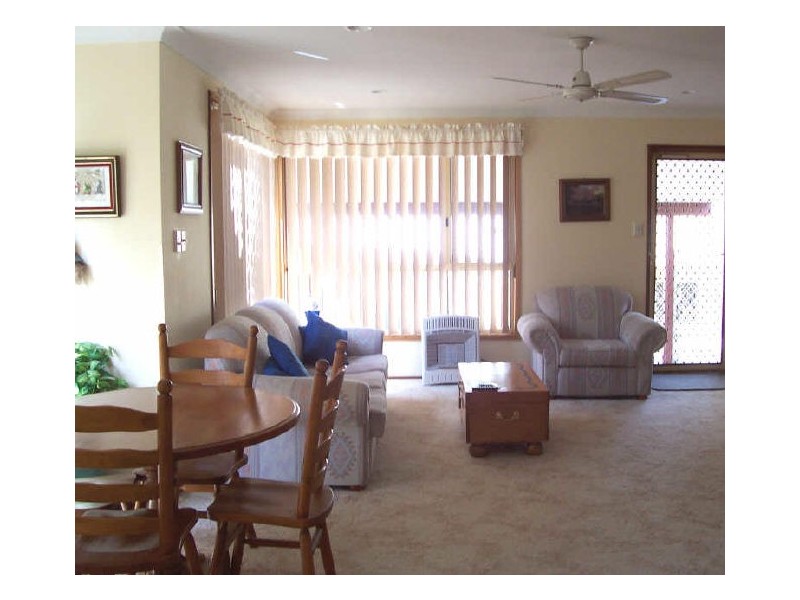 2/4A Byron Street, Wyong NSW 2259