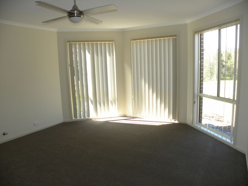 11 Joseph Esplanade, Mardi NSW 2259