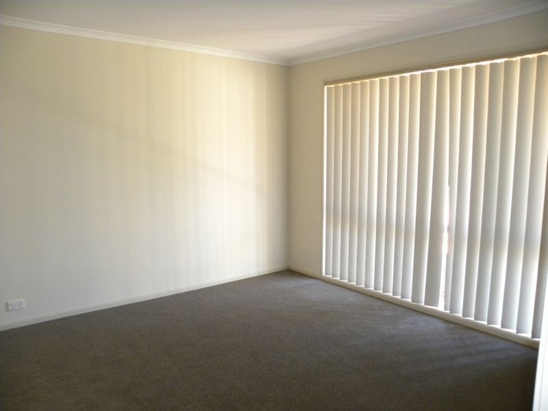 11 Joseph Esplanade, Mardi NSW 2259