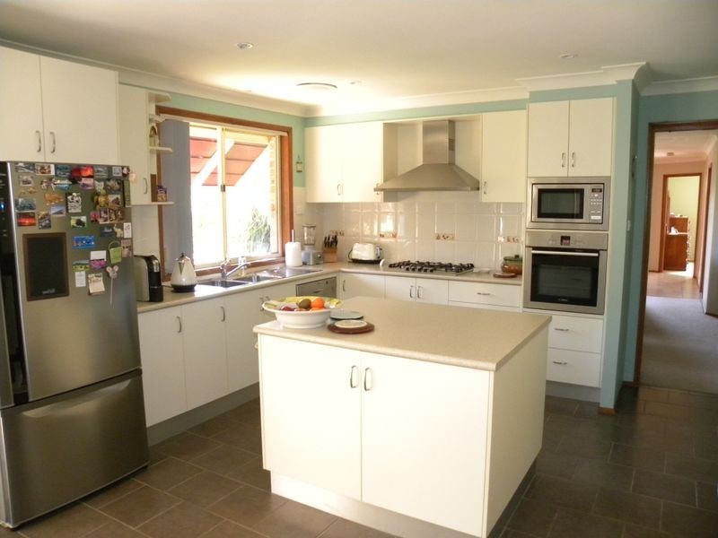 76 Brittania Drive, Watanobbi NSW 2259