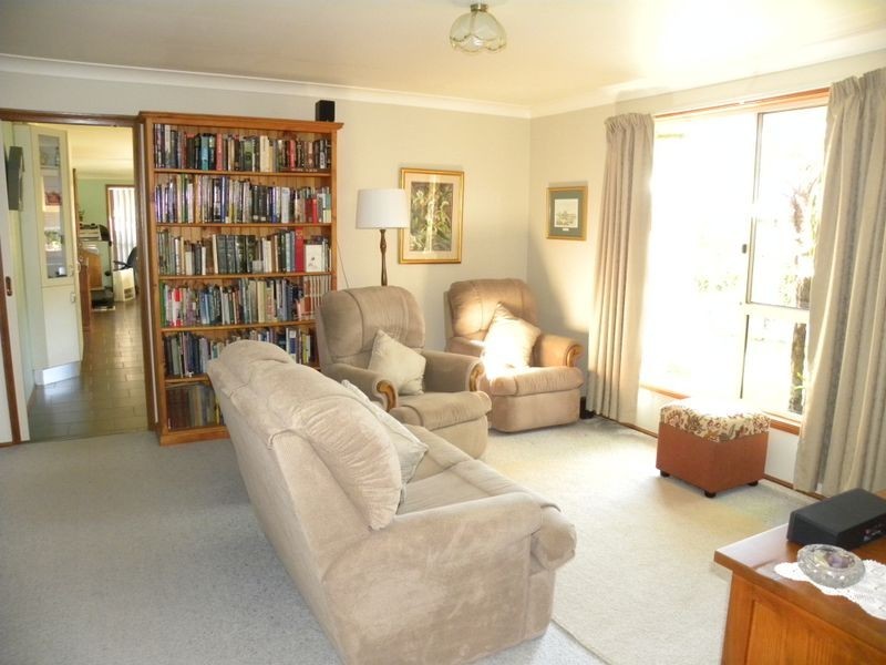 76 Brittania Drive, Watanobbi NSW 2259