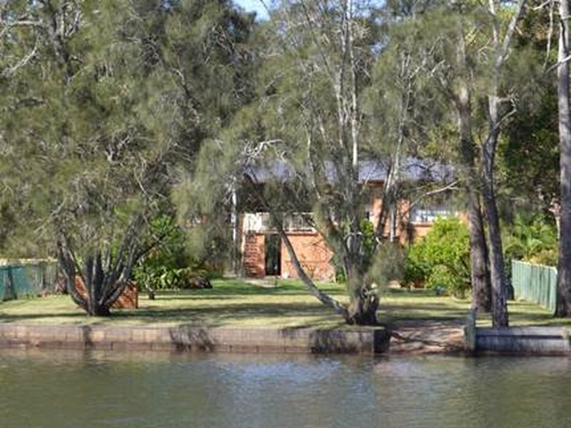 51 Boyce Avenue, Wyong NSW 2259