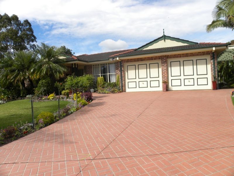 5 Friendship Place, Watanobbi NSW 2259