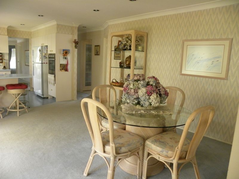 5 Friendship Place, Watanobbi NSW 2259