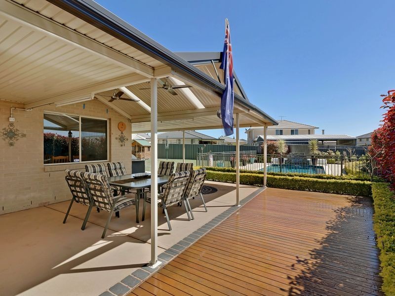 62 Clydesdale Street, Wadalba NSW 2259