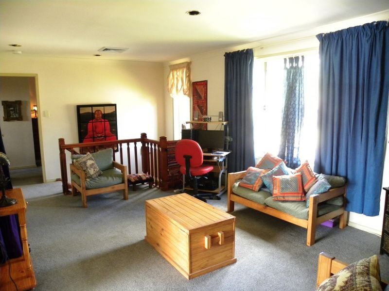 7 Guardian Road, Watanobbi NSW 2259