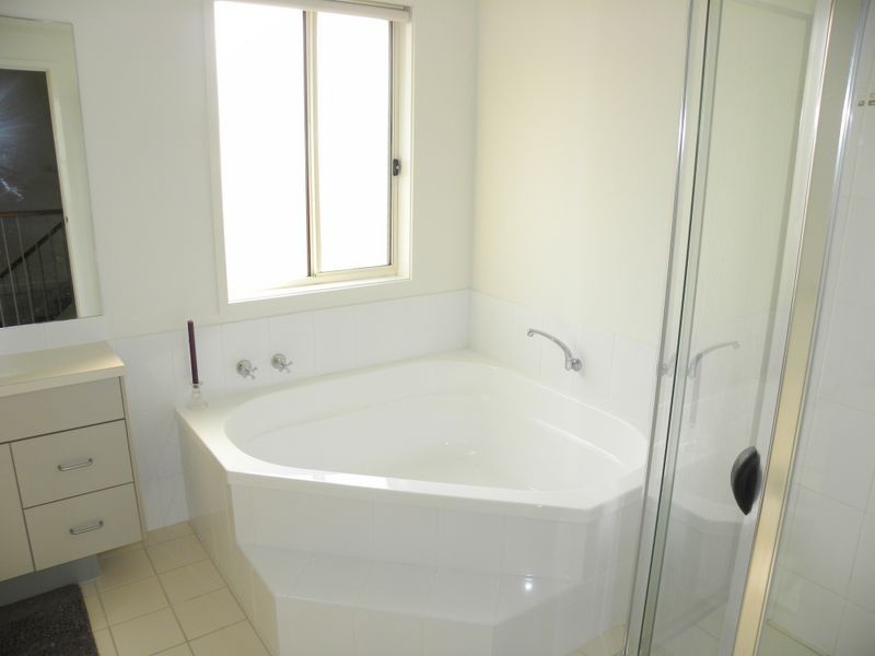 97 Clydesdale Street, Wadalba NSW 2259