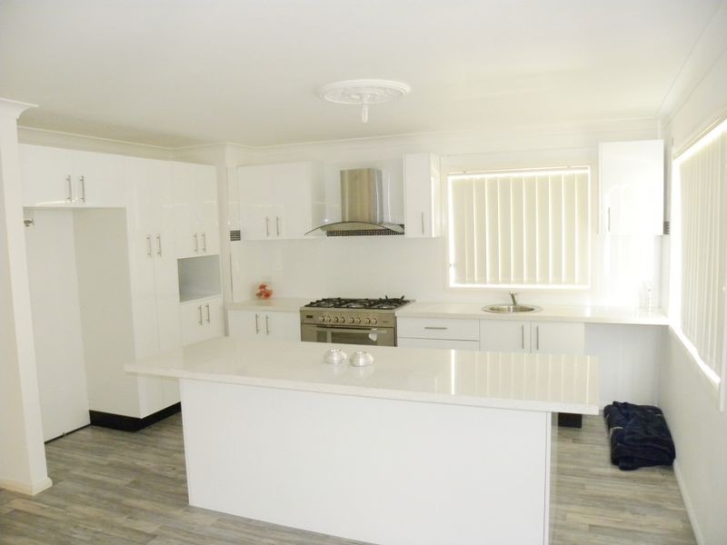 17 Weaver Crescent, Watanobbi NSW 2259