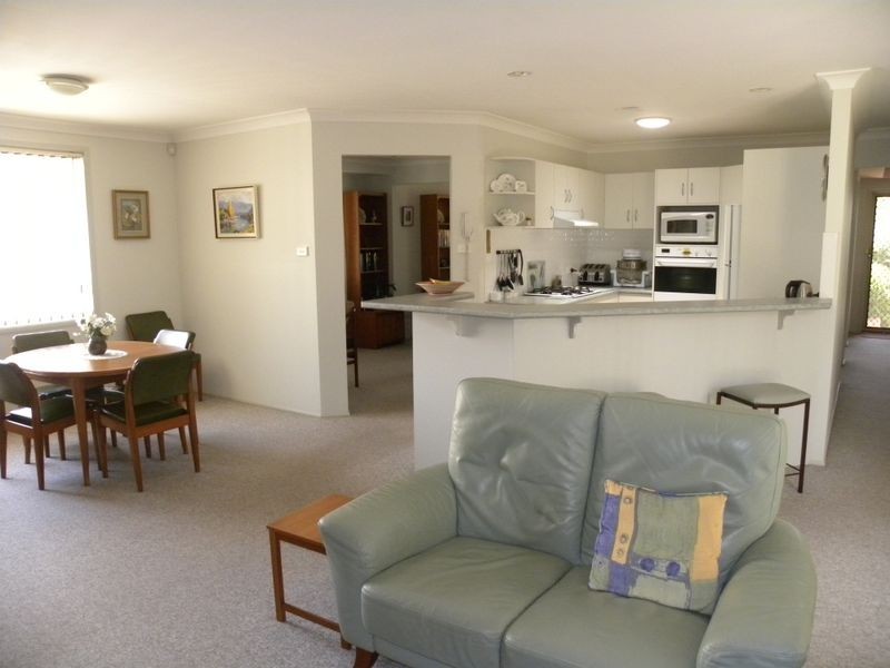 73 Skyhawk Avenue, Hamlyn Terrace NSW 2259