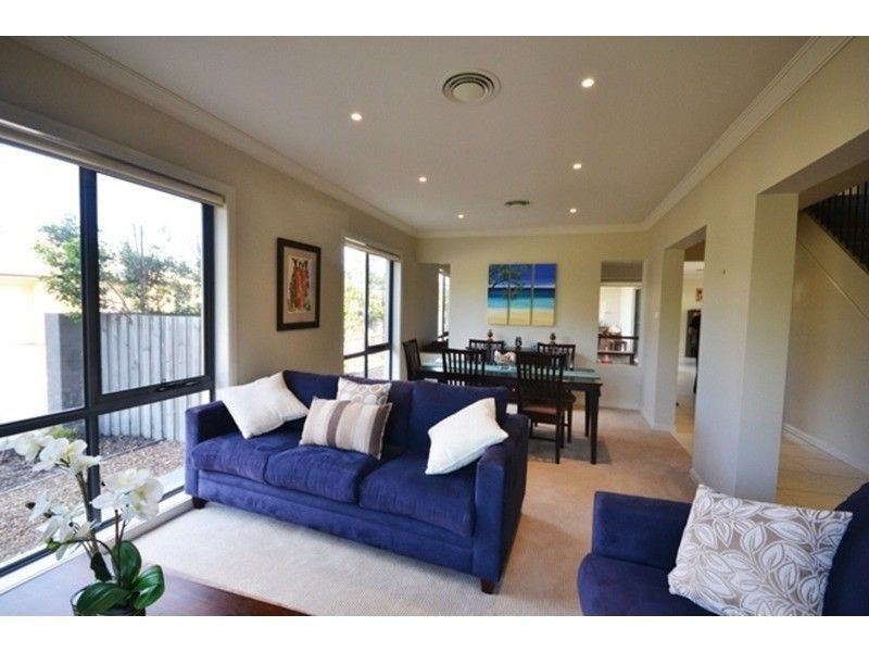 16 Kooindah Boulevard, Wyong NSW 2259