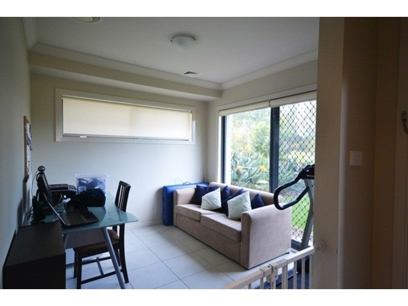 16 Kooindah Boulevard, Wyong NSW 2259