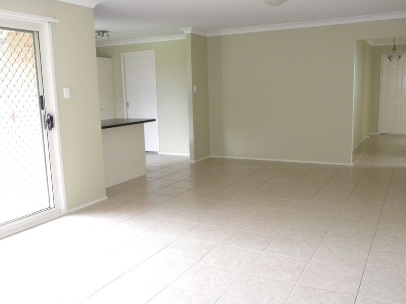 19 Somers Drive, Watanobbi NSW 2259