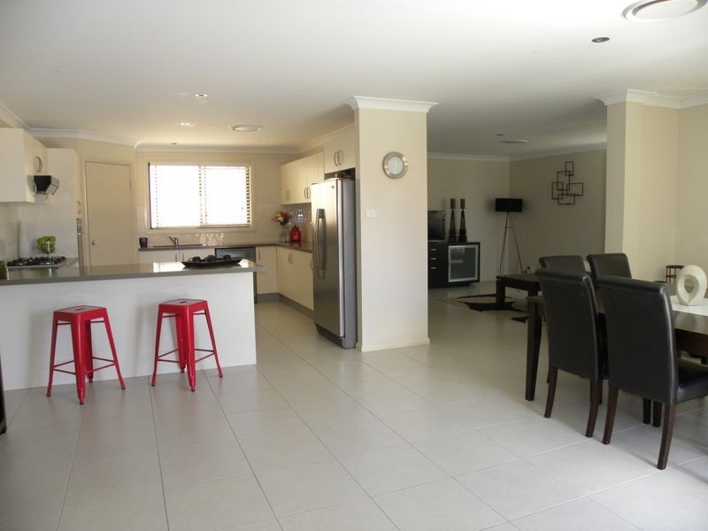 5 Greenhaven Circuit, Woongarrah NSW 2259