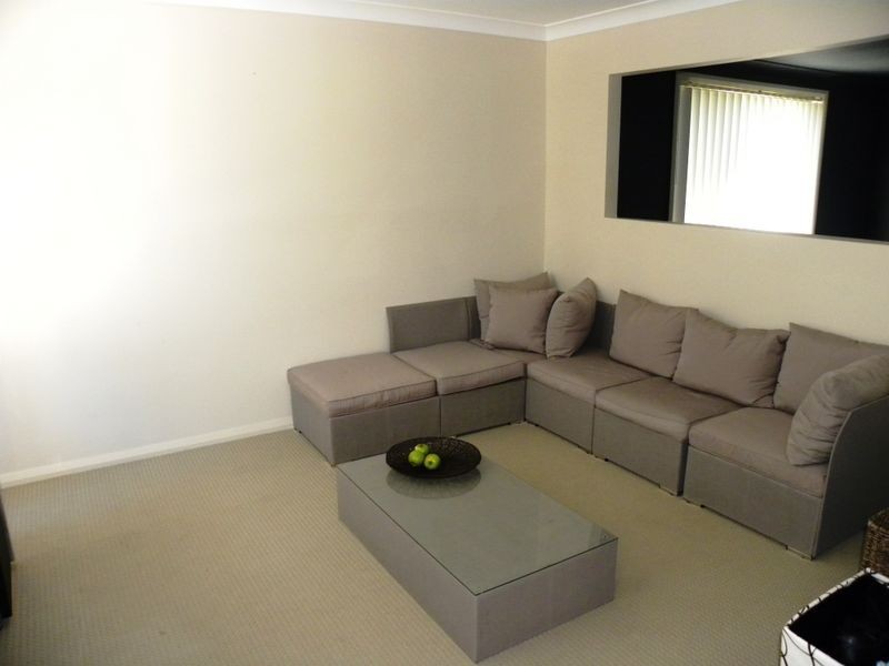 5 Greenhaven Circuit, Woongarrah NSW 2259