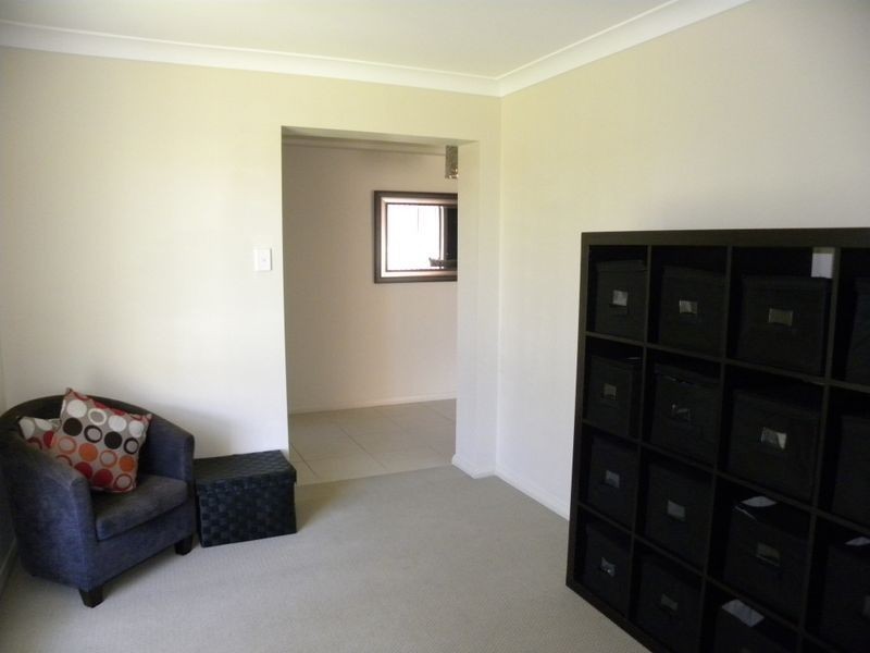 5 Greenhaven Circuit, Woongarrah NSW 2259