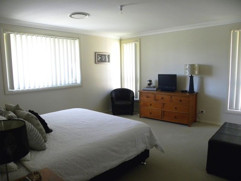 5 Greenhaven Circuit, Woongarrah NSW 2259