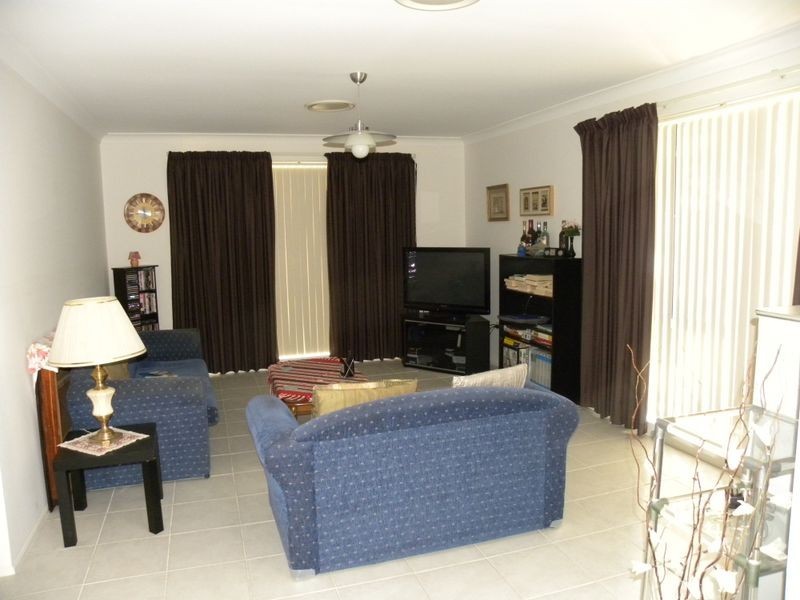 4 Warrigal Road, Woongarrah NSW 2259